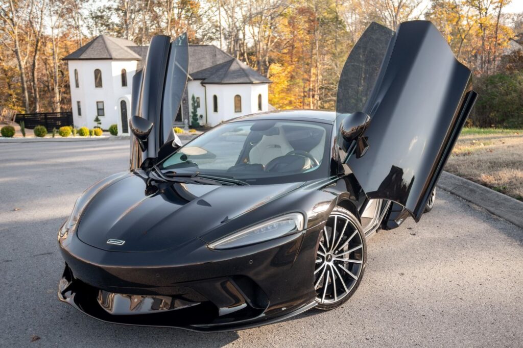 2021 McLaren GT