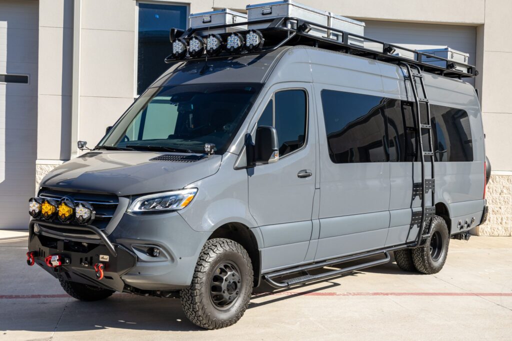 2023 Midwest Automotive Design Luxe Cruiser AWD – Mercedes Sprinter 3500XD
